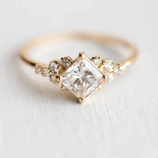 Delysian | Anillo con diseño de corona